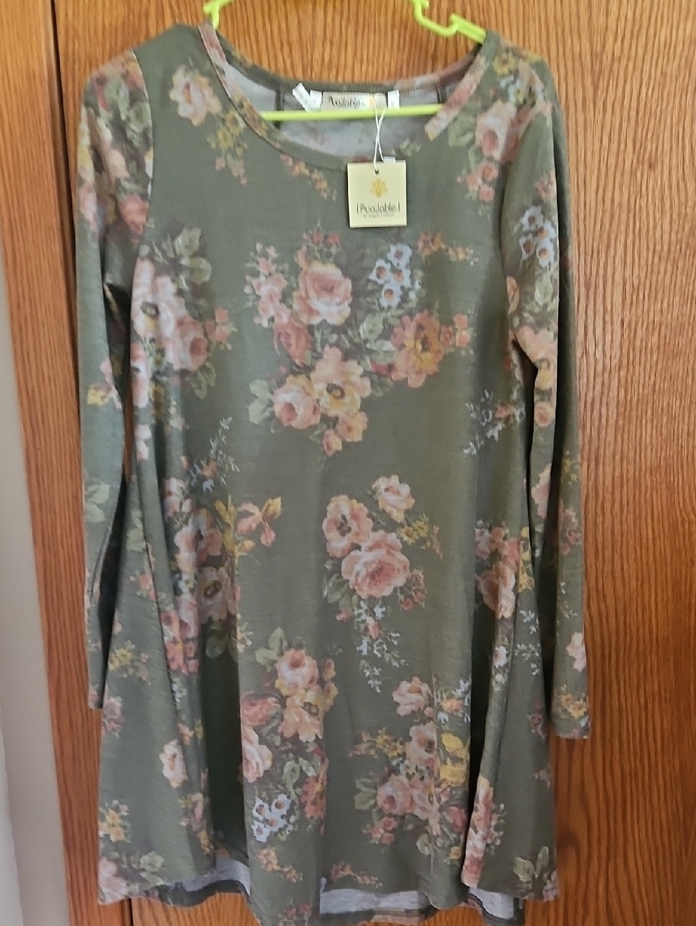 Precious Cargo Olive Floral Long-Sleeve Tunic